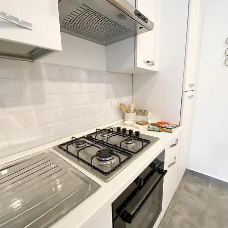 Apartment Le Casette Di Piazza Borsa Naples
