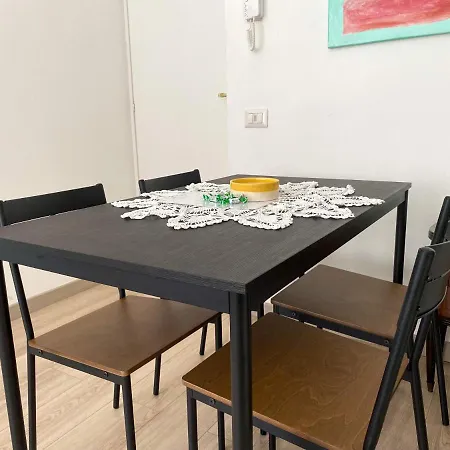 Apartment Le Casette Di Piazza Borsa Naples