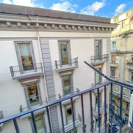 Apartamento Le Casette Di Piazza Borsa Nápoles